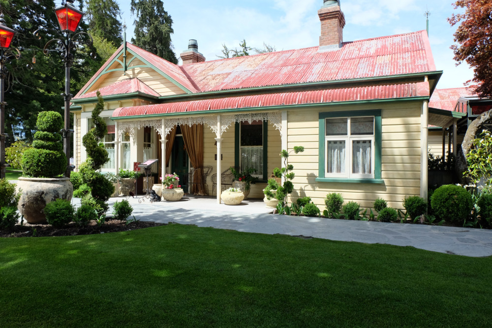 Billys exterior house